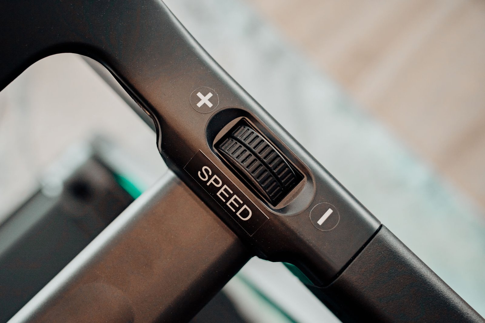 Evolve løbebånd med konsol 300 LED